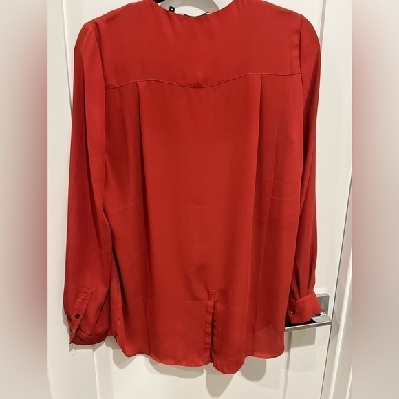 Zoe orange blouse size medium - Picture 4 of 4